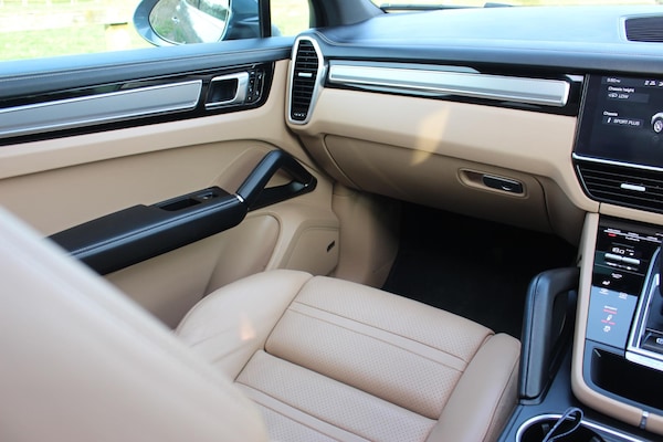 Used Porsche Cayenne 2018 for sale - 74271651: Photo 66