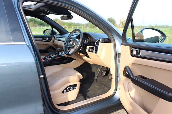 Used Porsche Cayenne 2018 for sale - 74271651: Photo 69