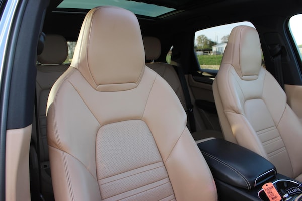 Used Porsche Cayenne 2018 for sale - 74271651: Photo 77