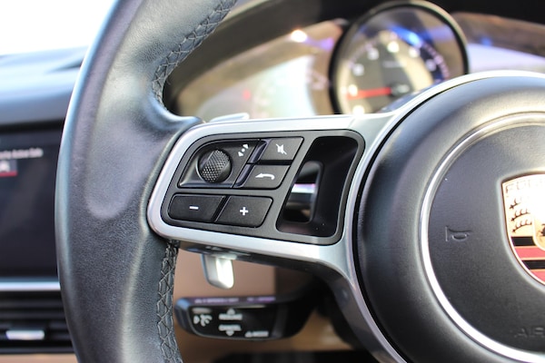 Used Porsche Cayenne 2018 for sale - 74271651: Photo 97