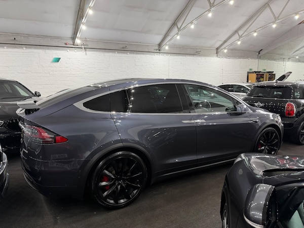 Used Tesla Model X 2020 for sale - 75224647: Photo 2