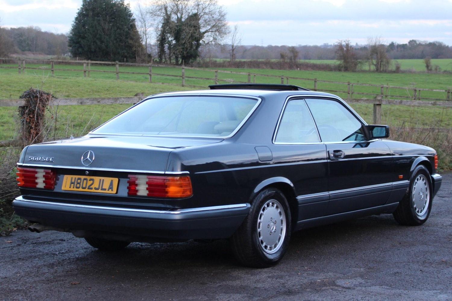 Used Mercedes-Benz 560 for sale - 76913953: Photo 10