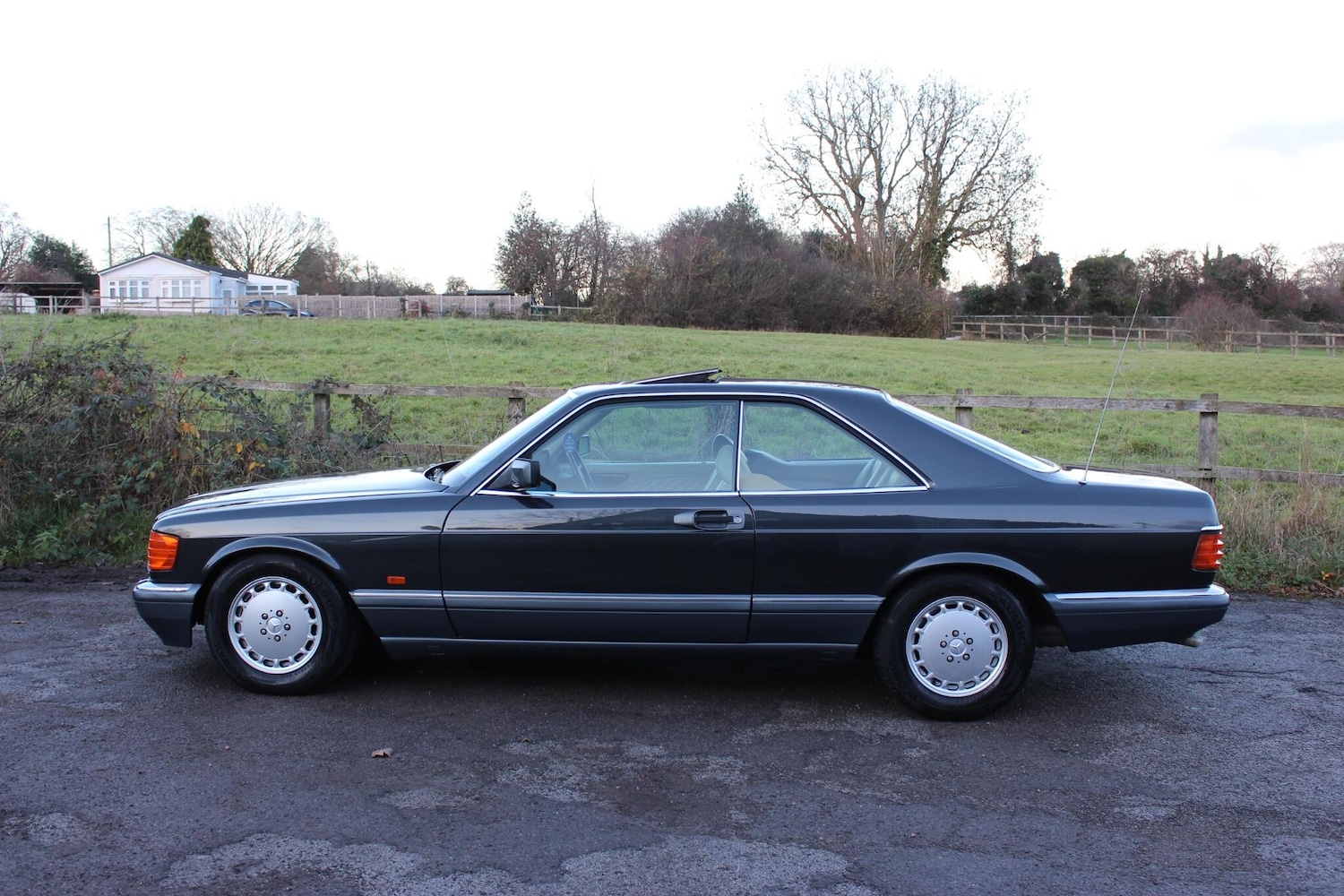 Used Mercedes-Benz 560 for sale - 76913953: Photo 16