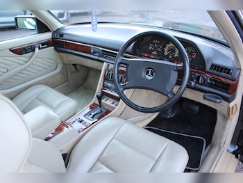 Used Mercedes-Benz 560 1991 for sale - 76913953: Photo