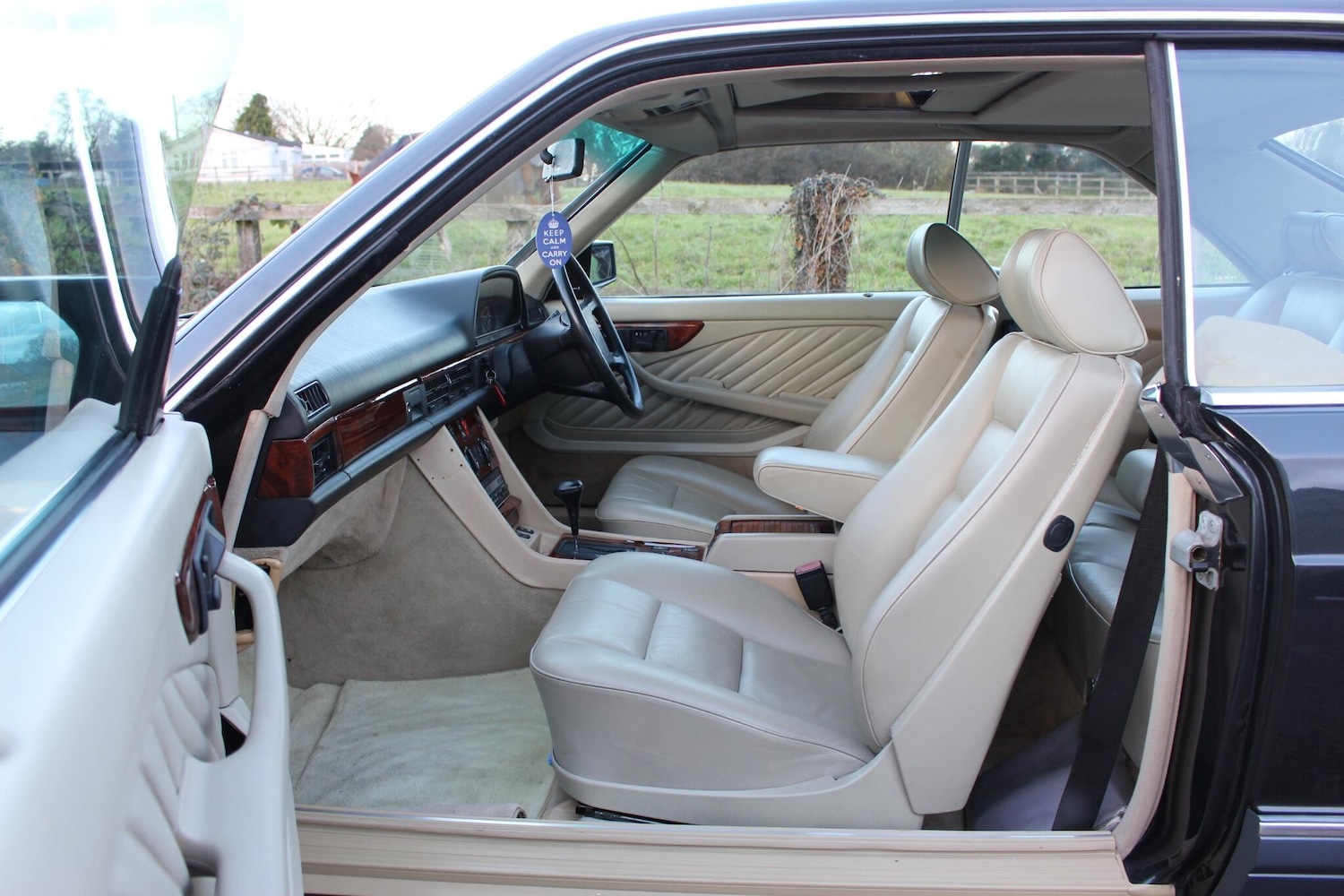 Used Mercedes-Benz 560 for sale - 76913953: Photo 46