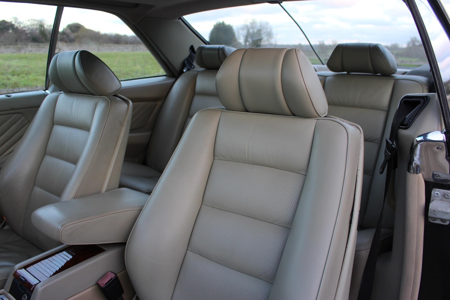 Used Mercedes-Benz 560 for sale - 76913953: Photo 48