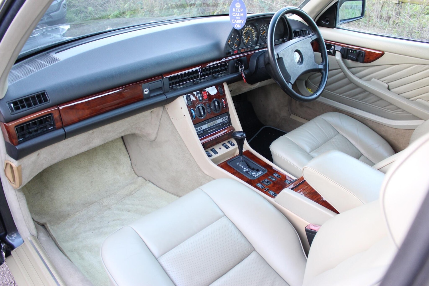 Used Mercedes-Benz 560 for sale - 76913953: Photo 49