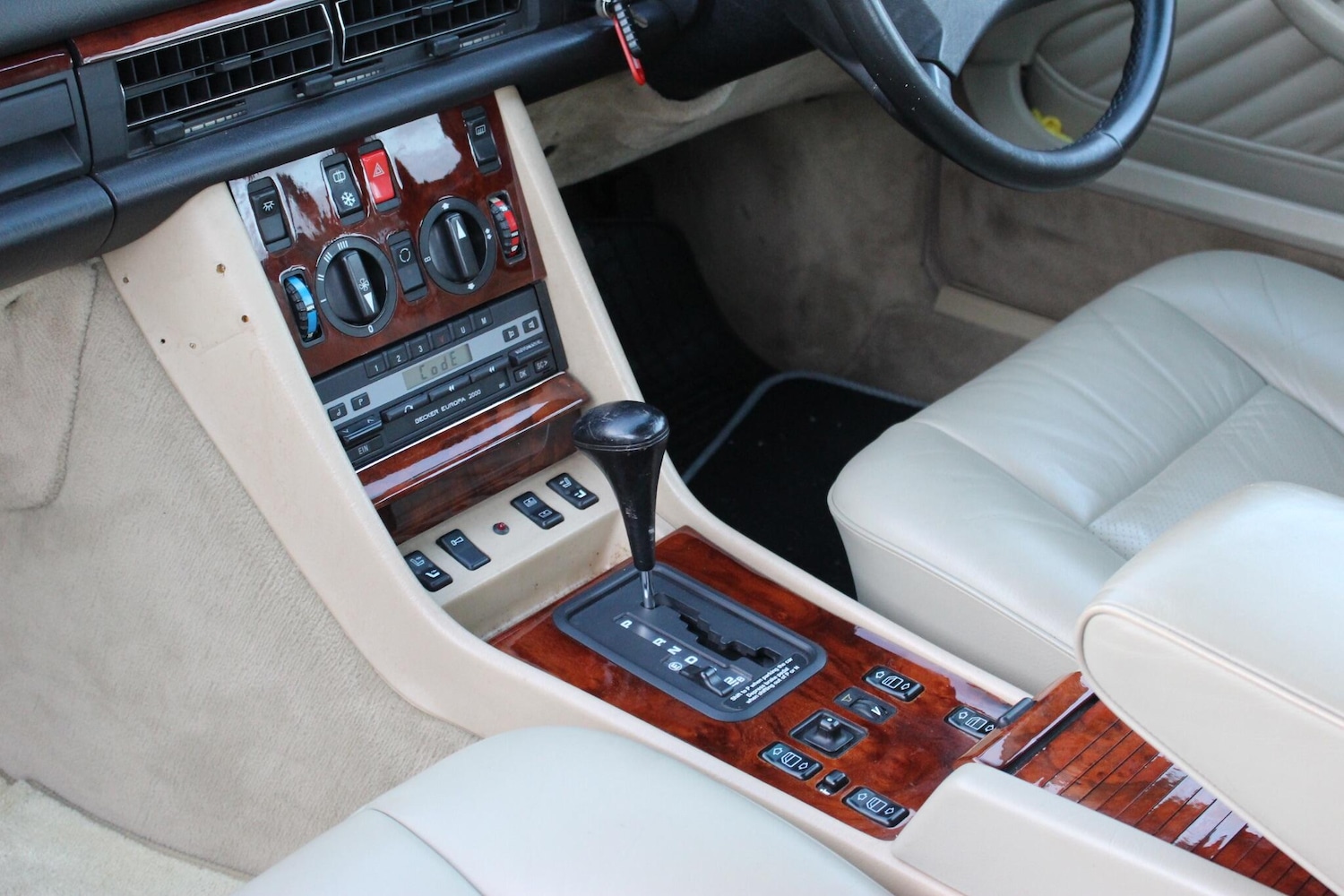 Used Mercedes-Benz 560 for sale - 76913953: Photo 52