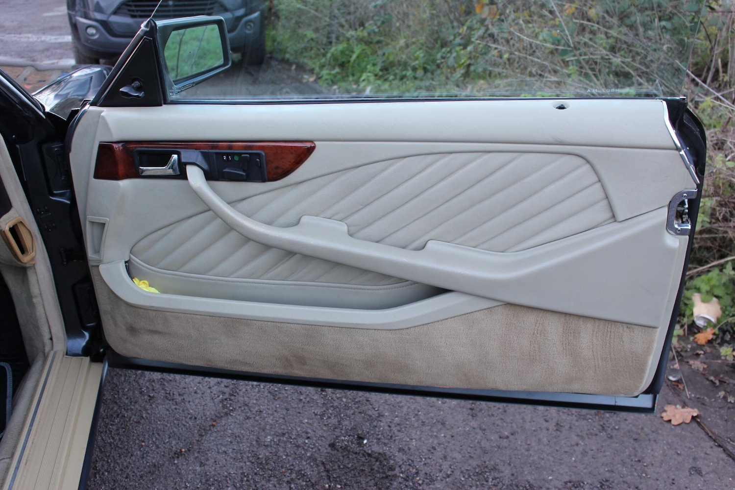 Used Mercedes-Benz 560 for sale - 76913953: Photo 55