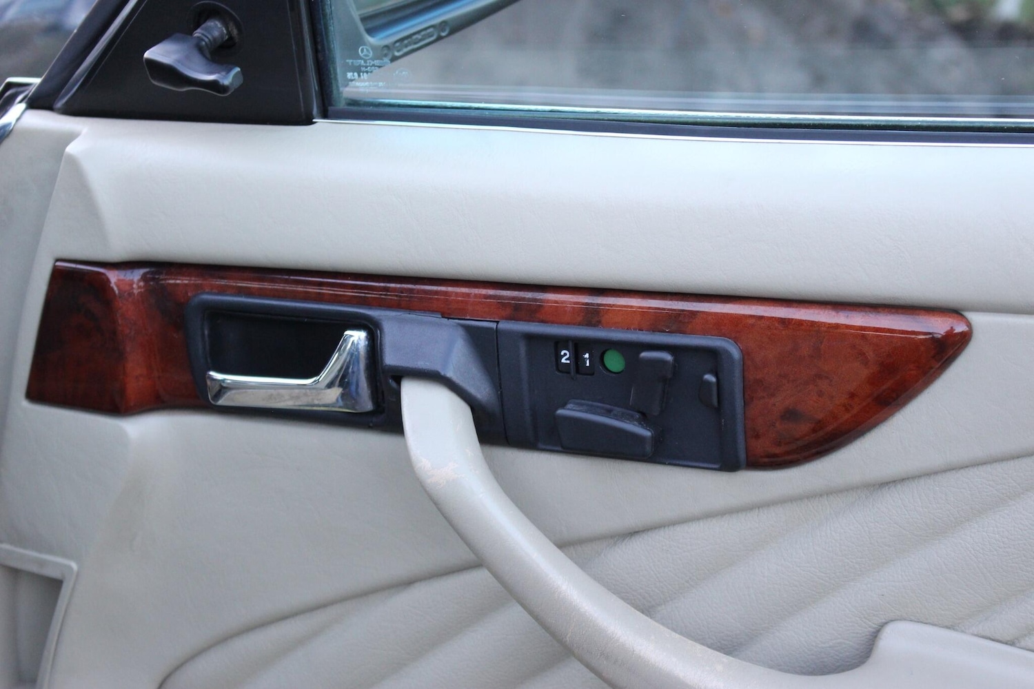 Used Mercedes-Benz 560 for sale - 76913953: Photo 56