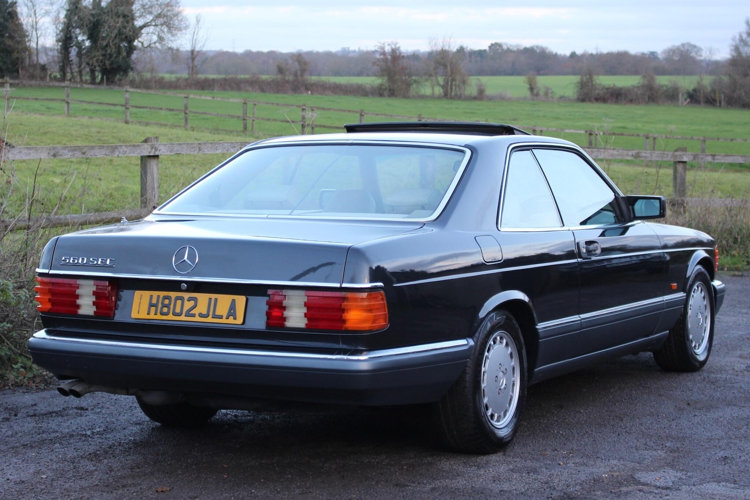 Used Mercedes-Benz 560 for sale - 76913953: Photo 6