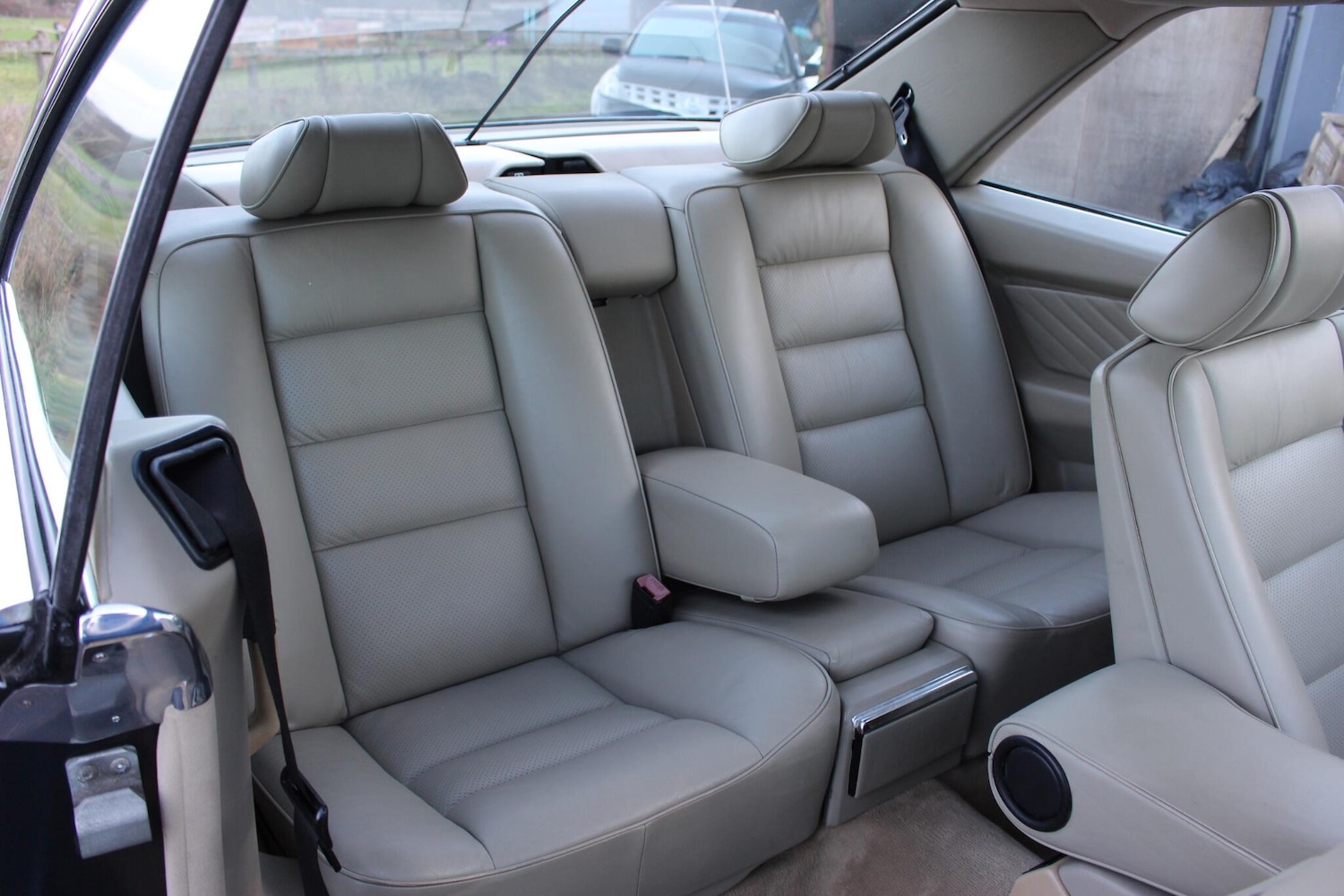 Used Mercedes-Benz 560 for sale - 76913953: Photo 61