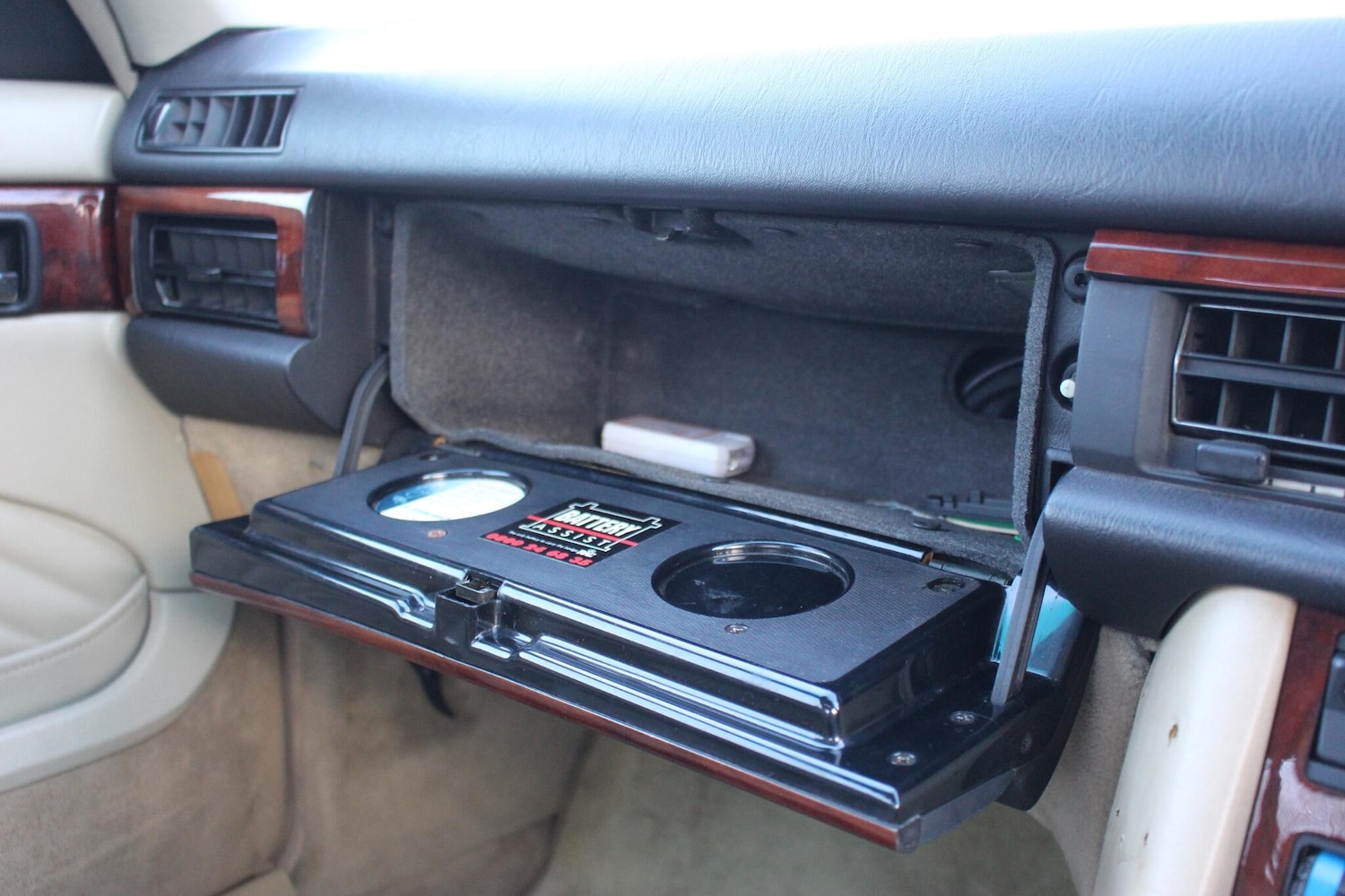 Used Mercedes-Benz 560 for sale - 76913953: Photo 81