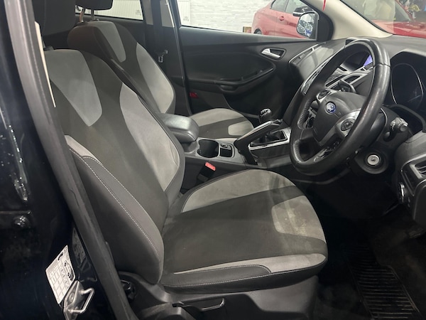 Used Ford Focus 2011 for sale - 76201448: Photo 20