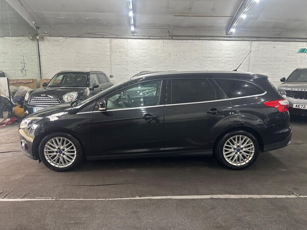 Used Ford Focus 2011 for sale - 76201448: Photo 4