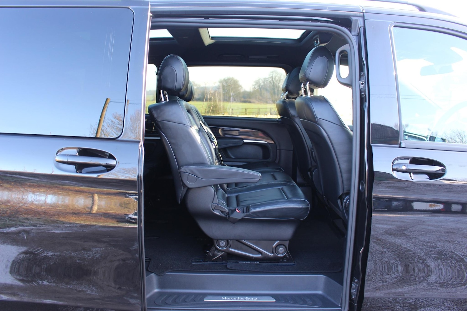 Used Mercedes-Benz V-Class 2021 for sale - 76314264: Photo 41