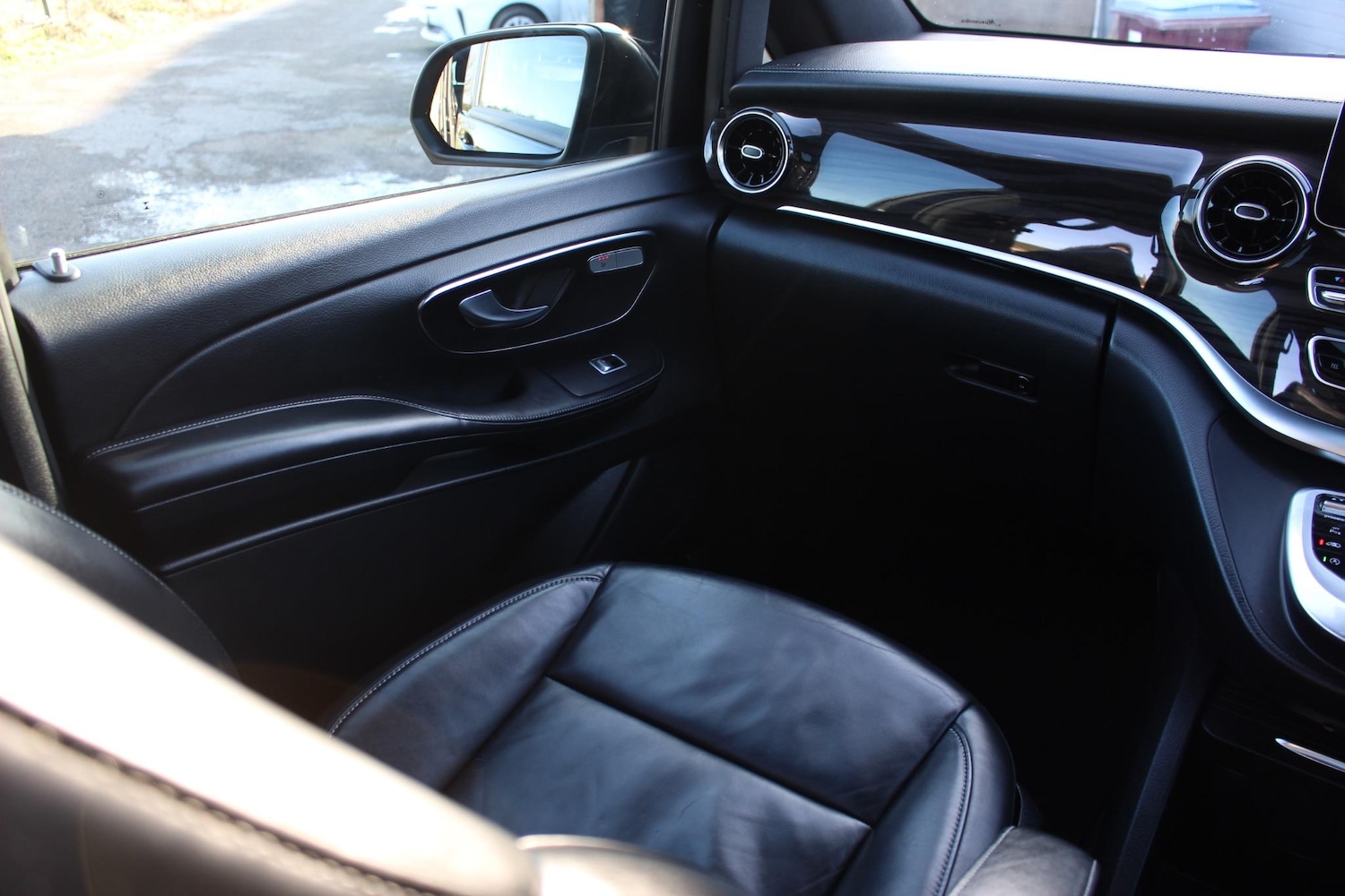 Used Mercedes-Benz V-Class 2021 for sale - 76314264: Photo 44