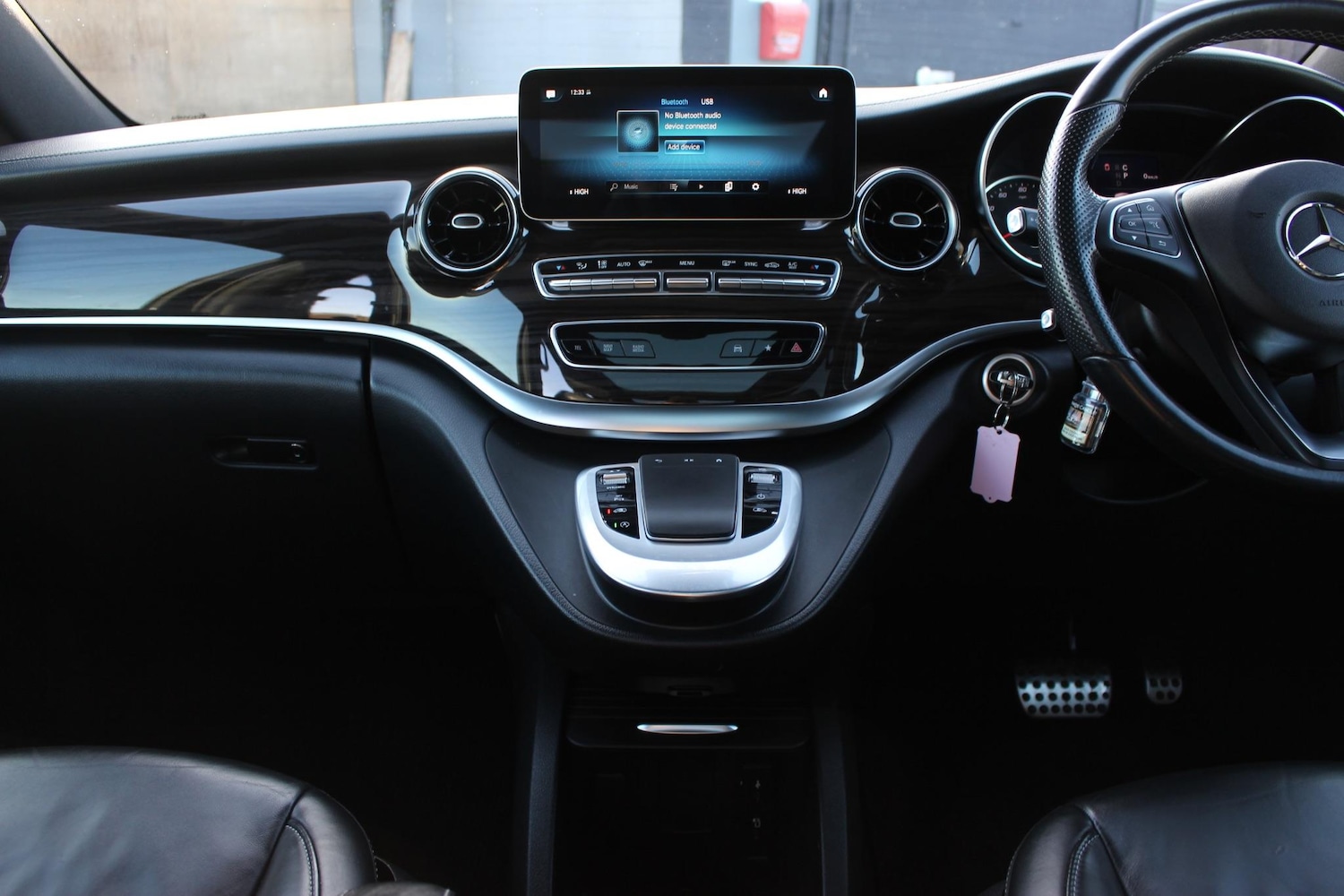 Used Mercedes-Benz V-Class 2021 for sale - 76314264: Photo 46