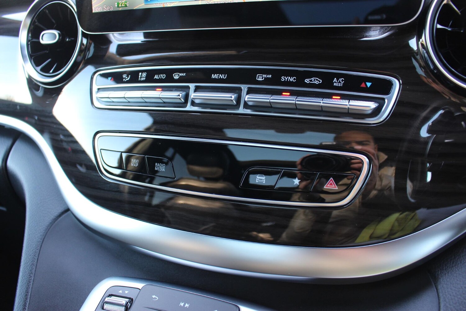 Used Mercedes-Benz V-Class 2021 for sale - 76314264: Photo 63