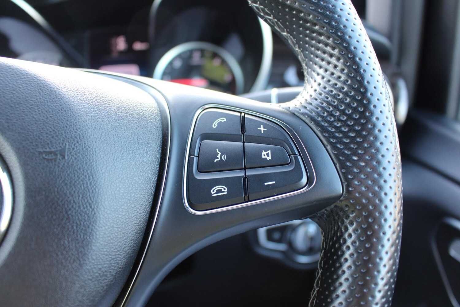 Used Mercedes-Benz V-Class 2021 for sale - 76314264: Photo 67