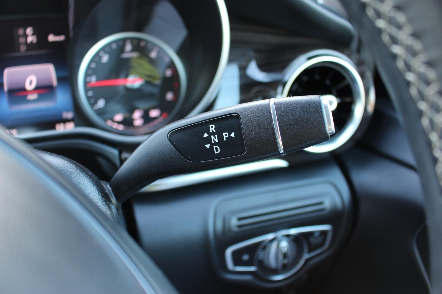 Used Mercedes-Benz V-Class 2021 for sale - 76314264: Photo 69