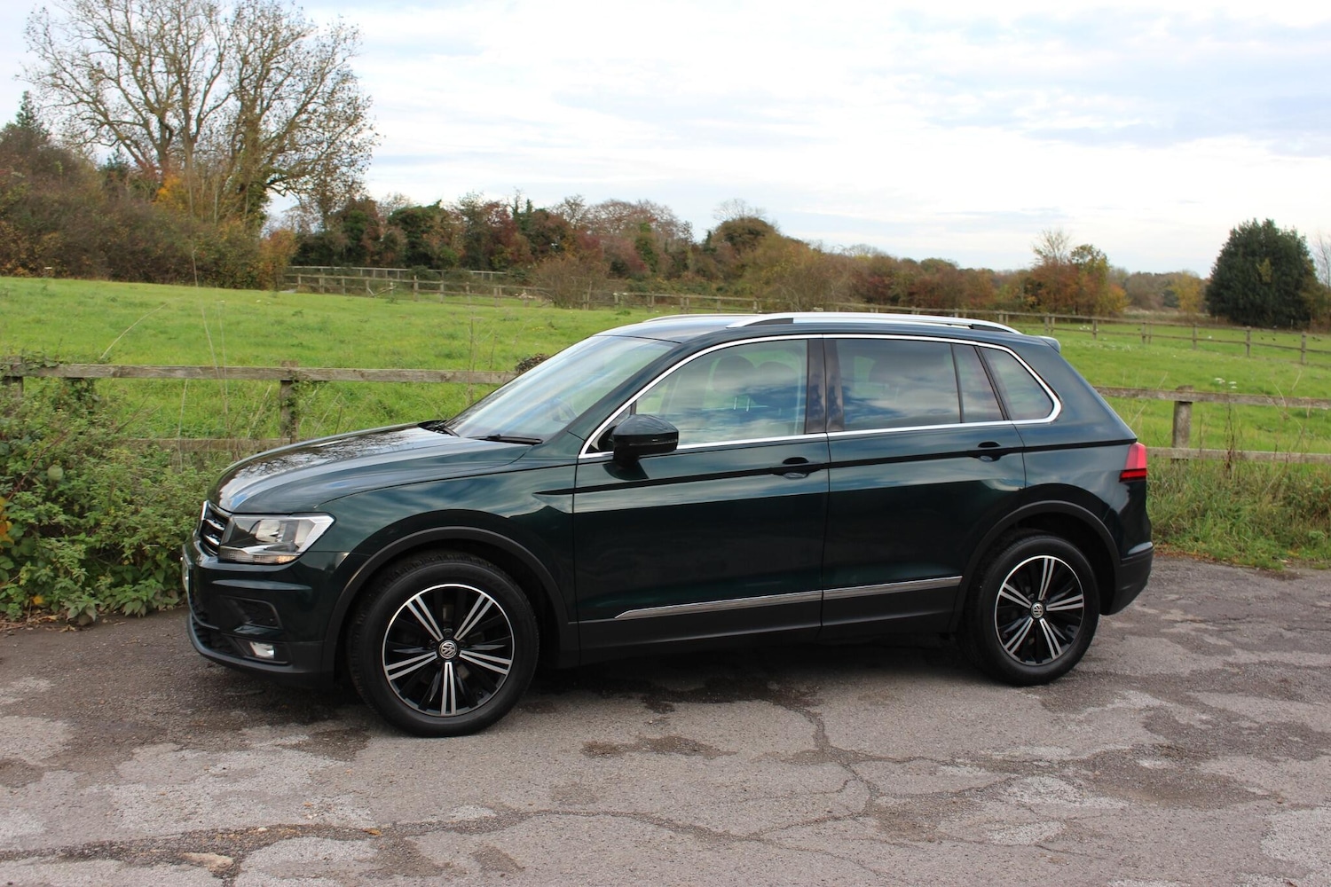 Used Volkswagen Tiguan 2017 for sale - 76201166: Photo 10
