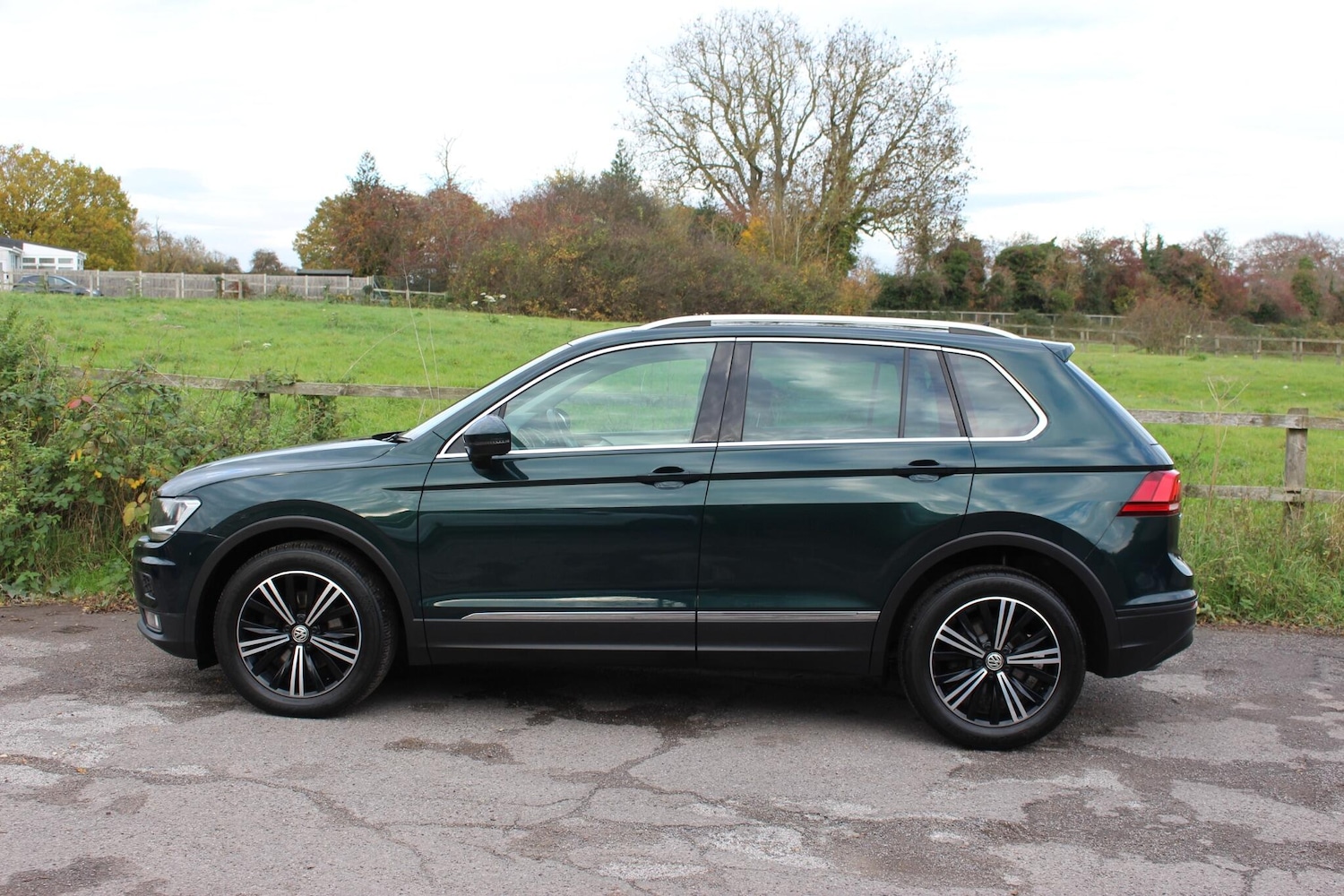 Used Volkswagen Tiguan 2017 for sale - 76201166: Photo 11