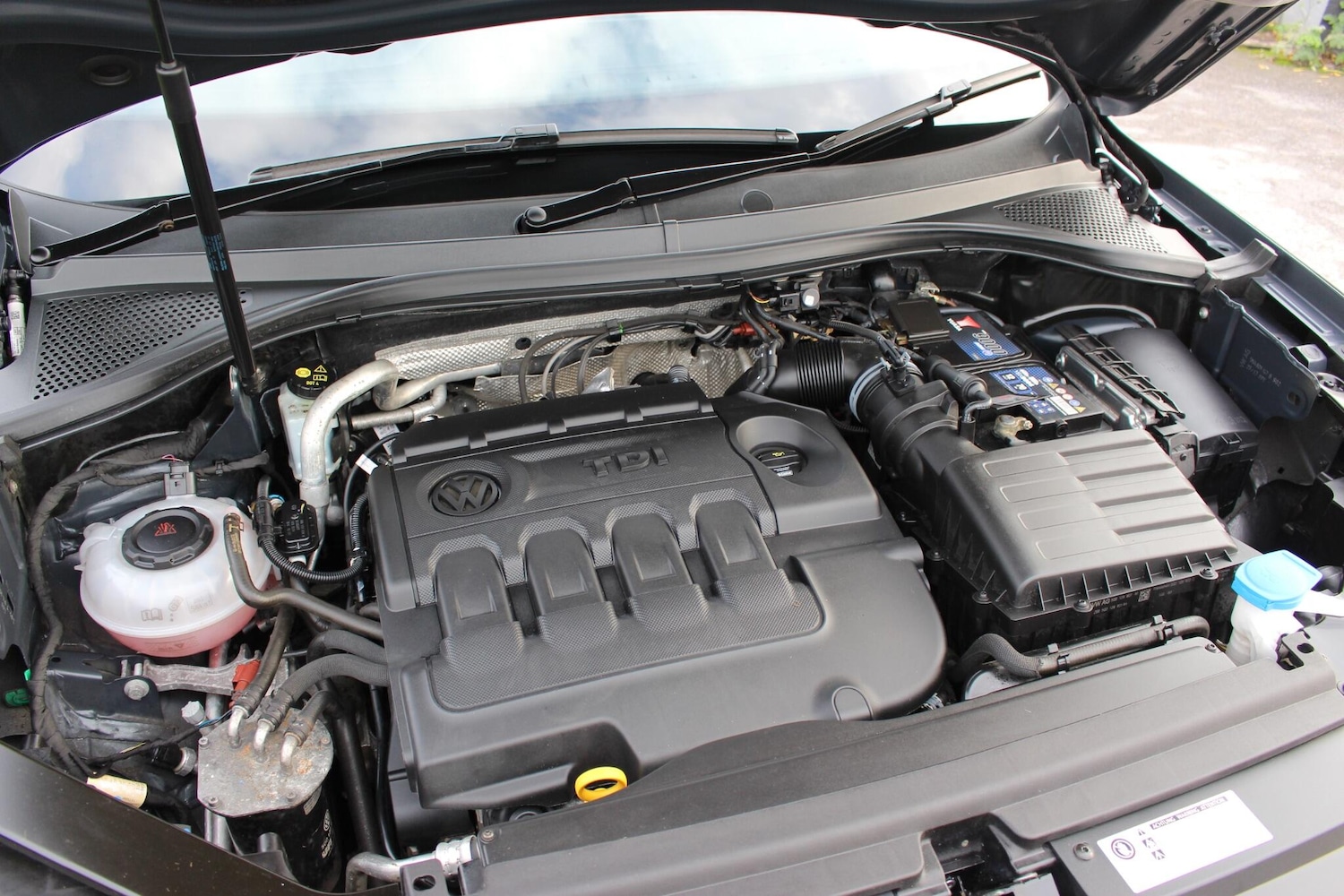 Used Volkswagen Tiguan 2017 for sale - 76201166: Photo 30