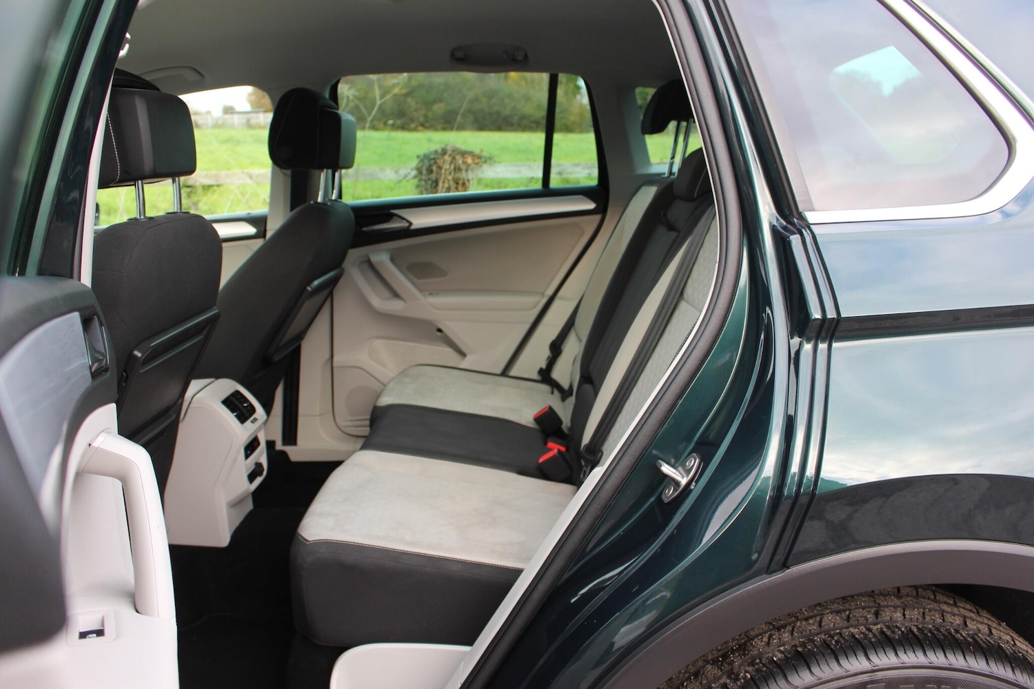 Used Volkswagen Tiguan 2017 for sale - 76201166: Photo 33