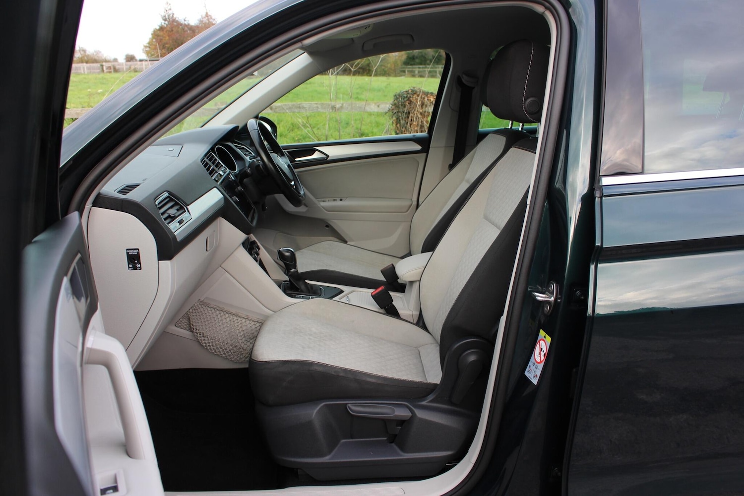 Used Volkswagen Tiguan 2017 for sale - 76201166: Photo 37