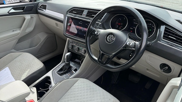 Used Volkswagen Tiguan 2017 for sale - 76201166: Photo 3