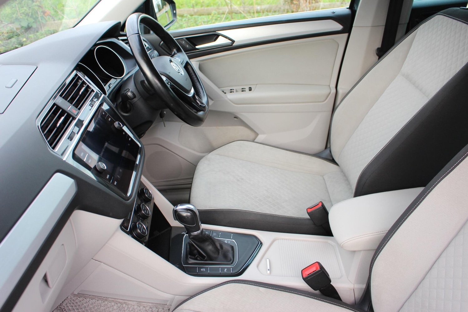 Used Volkswagen Tiguan 2017 for sale - 76201166: Photo 42