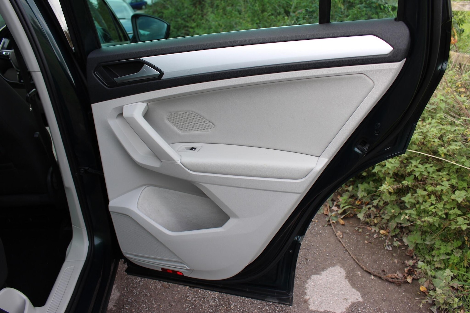 Used Volkswagen Tiguan 2017 for sale - 76201166: Photo 44