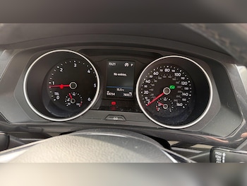 Used Volkswagen Tiguan 2017 for sale - 76201166: Photo 4