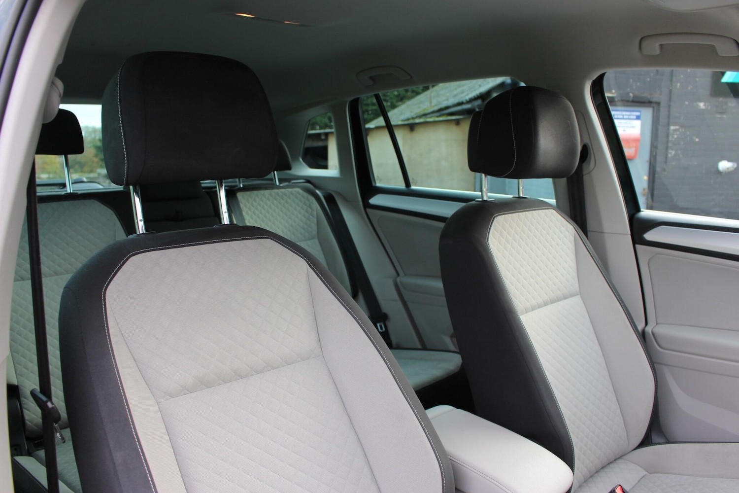 Used Volkswagen Tiguan 2017 for sale - 76201166: Photo 52