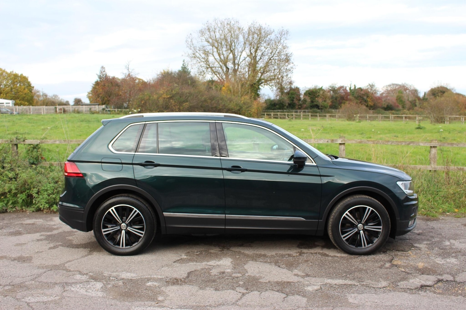 Used Volkswagen Tiguan 2017 for sale - 76201166: Photo 75
