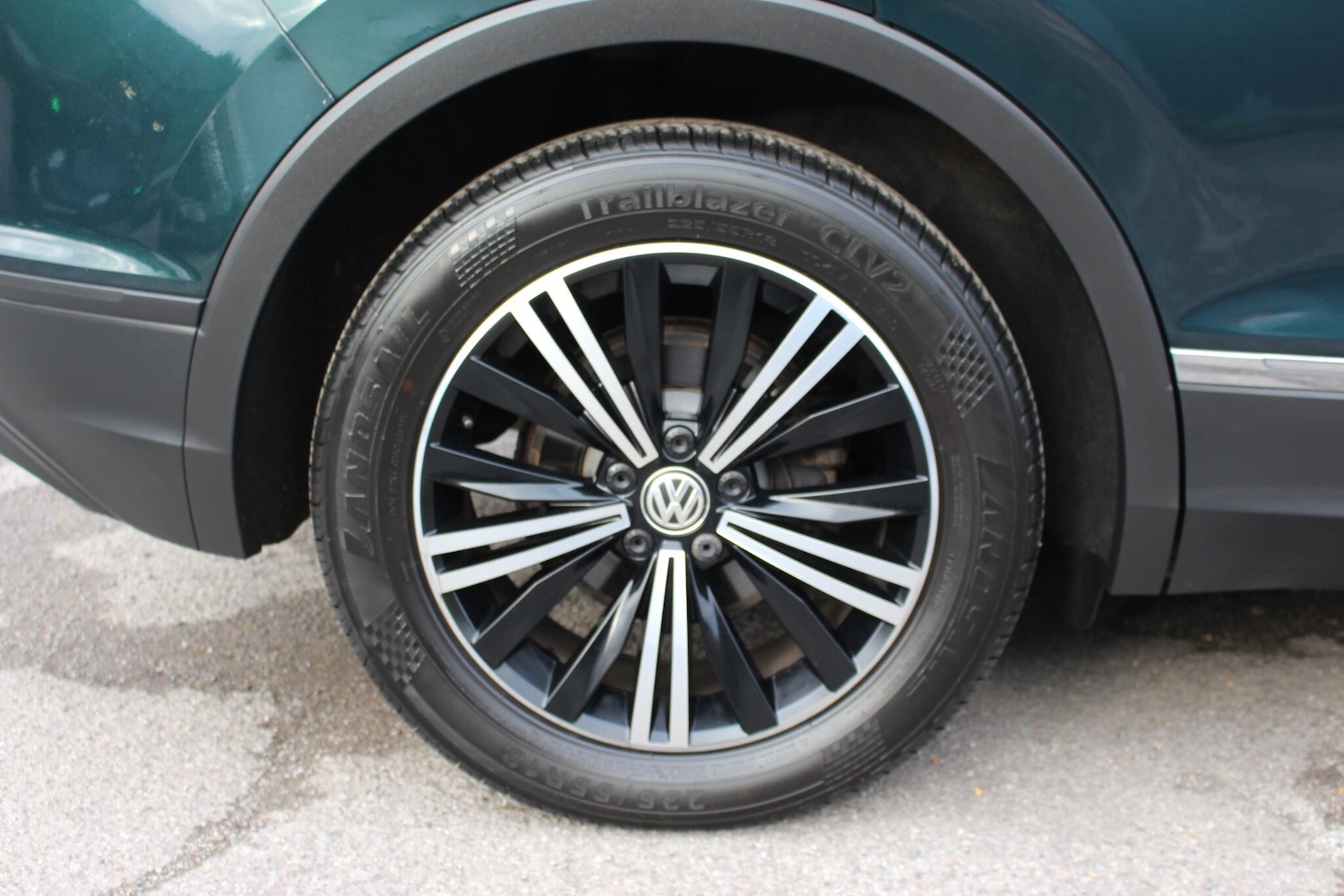 Used Volkswagen Tiguan 2017 for sale - 76201166: Photo 81