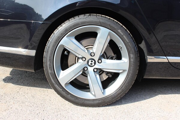 Used Bentley Mulsanne 2017 for sale - 75564328: Photo 68