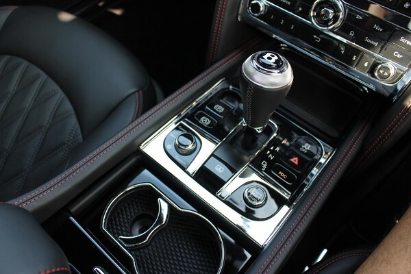 Used Bentley Mulsanne 2017 for sale - 75564328: Photo 85