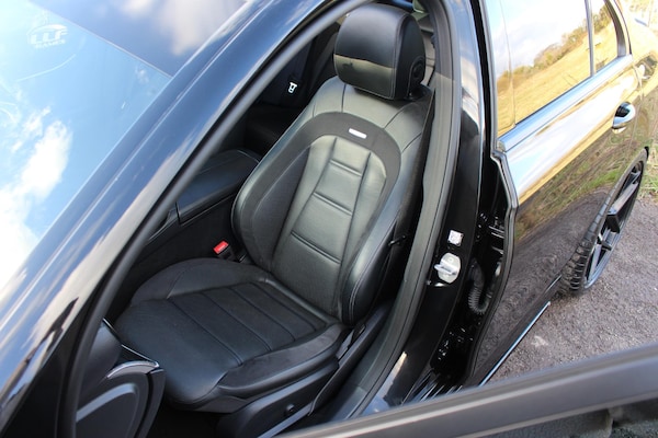 Used Mercedes-Benz E Class 2018 for sale - 73764890: Photo 44