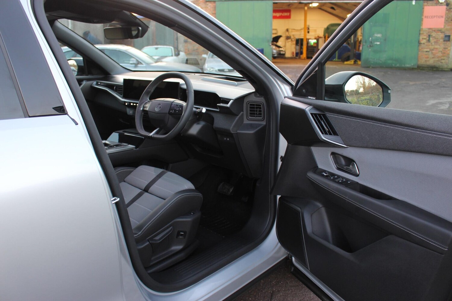 Used Vauxhall Grandland 2025 for sale - 77016155: Photo 39
