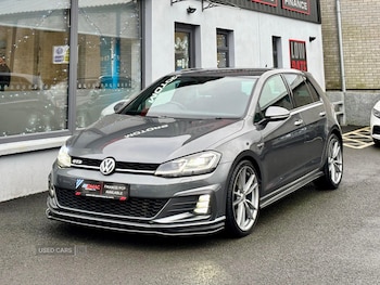 Used Volkswagen Golf 2017 for sale - 77009297: Photo