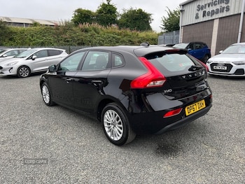 Used Volvo V40 2018 for sale - 75601959: Photo