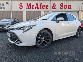 2022 - 1.8 VVT-i Hybrid Design 5dr CVT