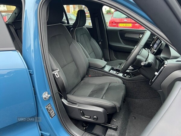 Used Volvo XC40 2025 for sale - 76672151: Photo 16
