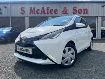 2016 - 1.0 VVT-i X-Play 5dr
