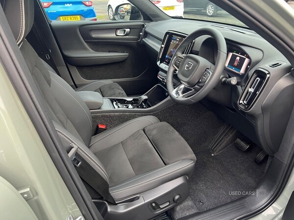 Used Volvo XC40 2025 for sale - 76248347: Photo 21