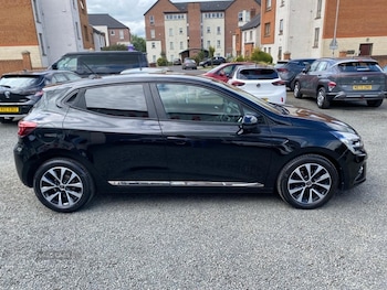 Used Renault Clio 2020 for sale - 79497706: Photo