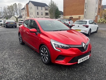 Used Renault Clio 2021 for sale - 76400000: Photo