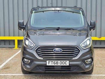Used Ford Tourneo Custom 2018 for sale - 78750001: Photo